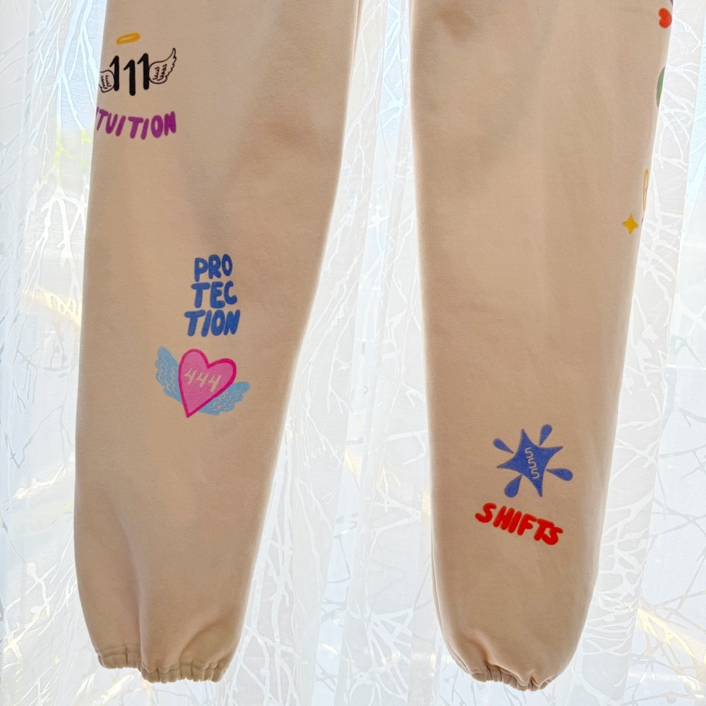 THE MAYFAIR GROUP I SCREAM COLOUR CREAM DRAWING ANGELS ALL AROUND YOU SWEATPANTS - Picture 7 of 15